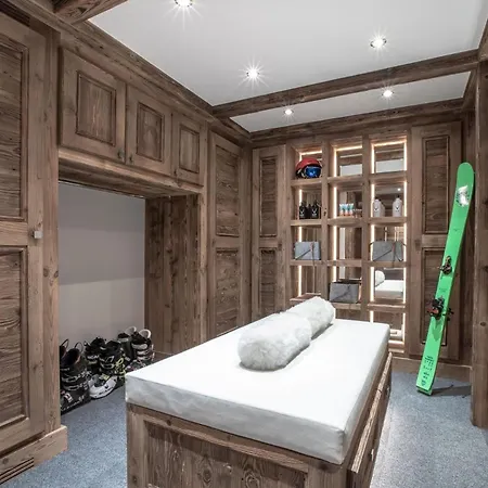 Echoes Of The Mountains: A Luxe Chalet In *